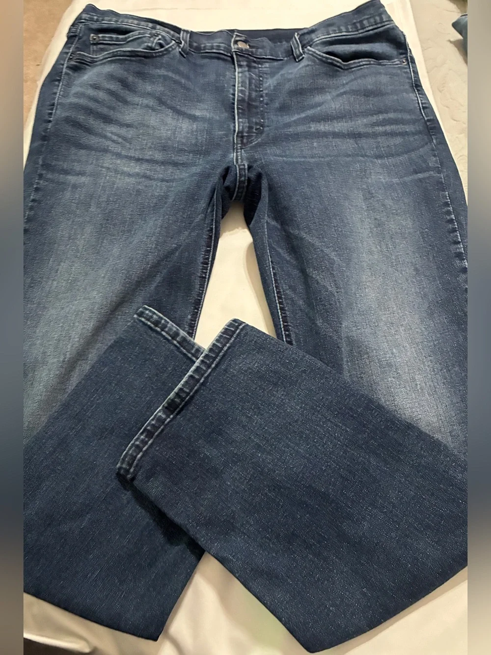 Levi’s 541 Regular Fit Jeans W38 L32 (measurements) Dark Wash Straight Leg